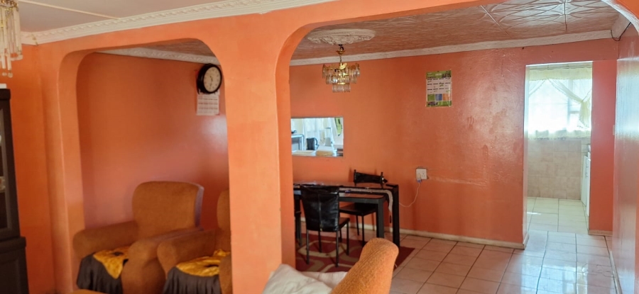 6 Bedroom Property for Sale in Mdantsane Nu 17 Eastern Cape